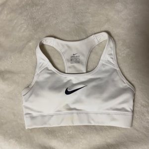 white nike sports bra